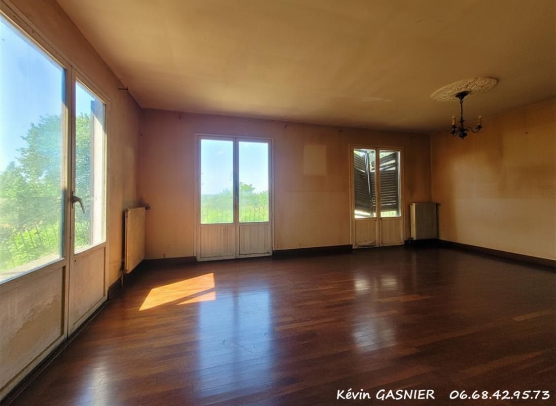 SIREUIL SIREUIL (16440) : Maison de plain pied de 109m2 + garage 2