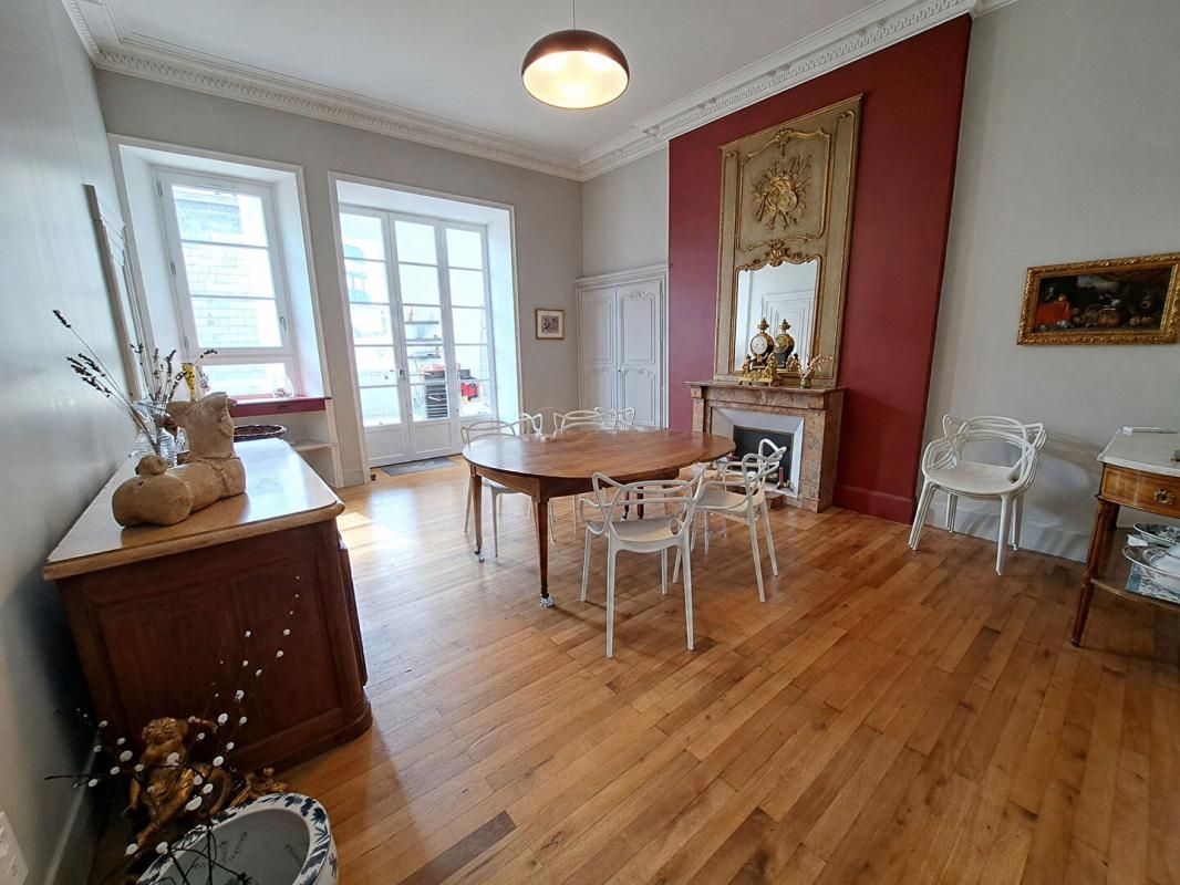 ANGERS Hôtel particulier d'exeption Angers proche place Imbach 2