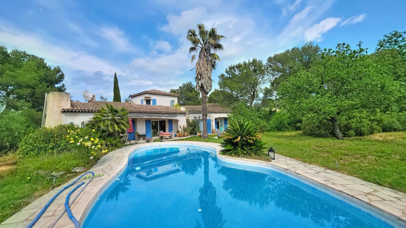 LE CANNET-DES-MAURES belle maison de 120 m² avec Piscine et DOUBLE GARAGE 2