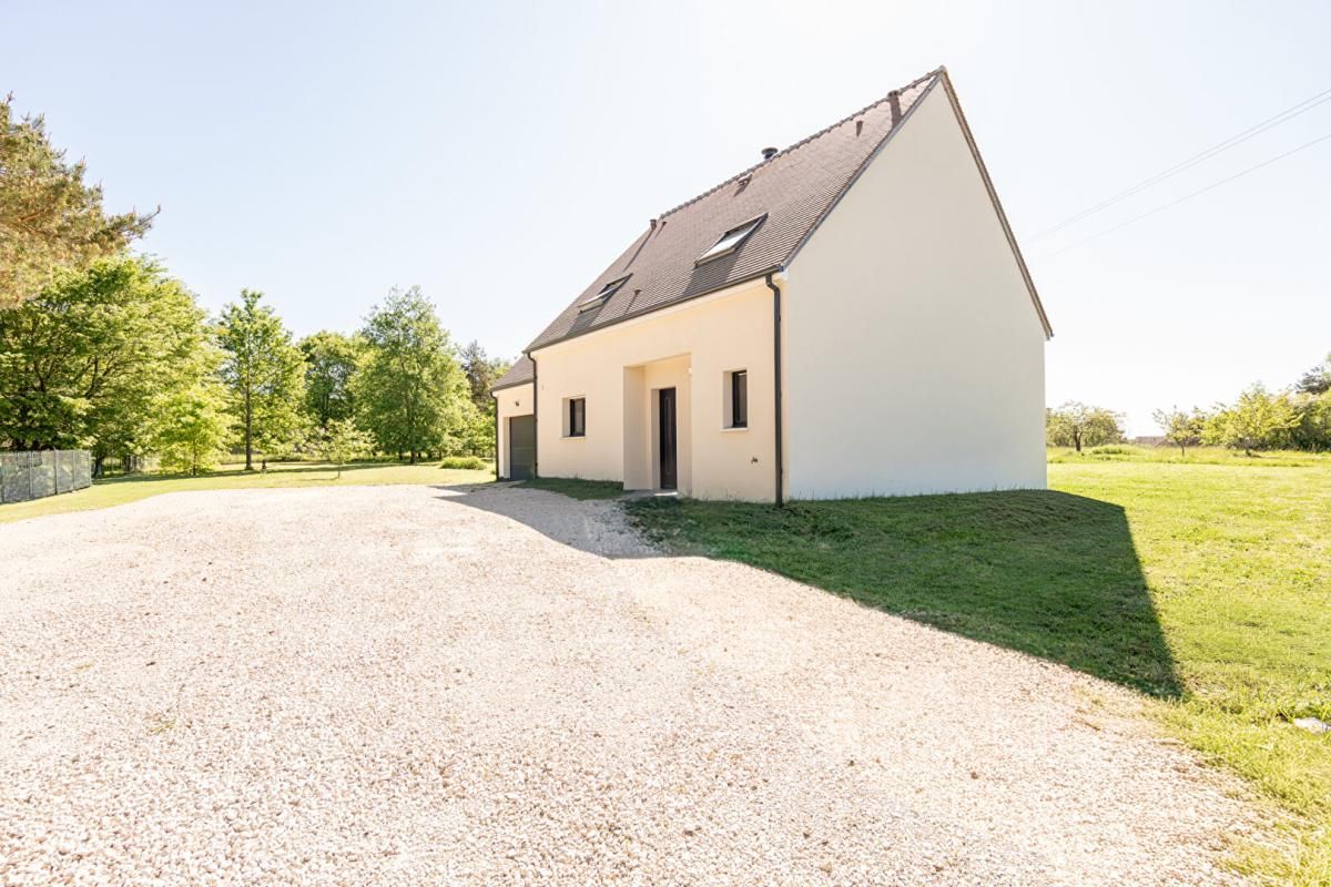 MONT-PRES-CHAMBORD LIEUX UNIQUES ® x PROPRIÉTÉS PRIVÉES PROPOSE MAISON CONTEMPORAINE 113 M² - MONT-PRÈS-CHAMBORD - TERRAIN 2860 M² 3