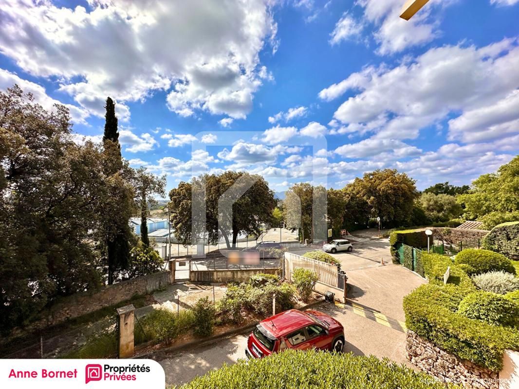 GRASSE Appartement 3 pièces 41 m2, terrasse, garage, parking privatif, piscine 3