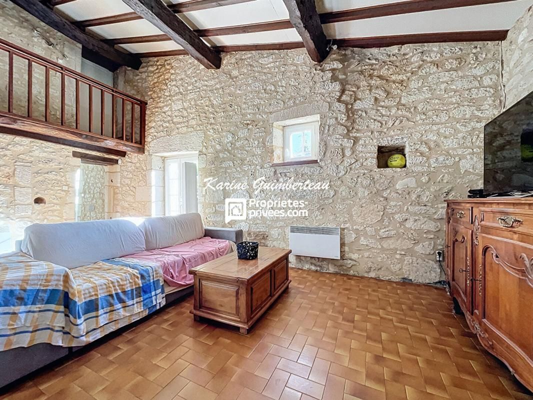 FRONSAC Maison en pierre avec jardin 2