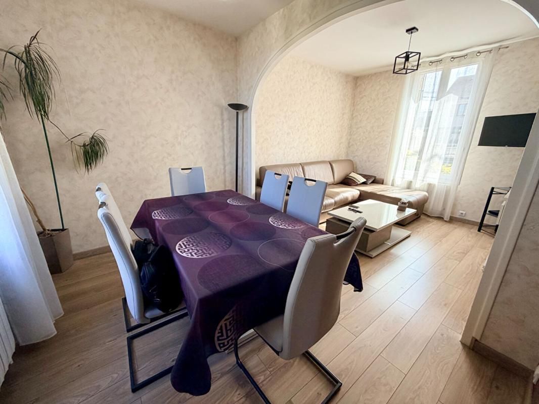 GARGES-LES-GONESSE Maison Garges Les Gonesse 4 pièce(s) 84.52 m2 3