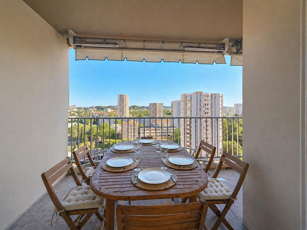 Toulon - T4 familial de 116 m² avec terrasse de 20 m², pkg , cave et gardien
