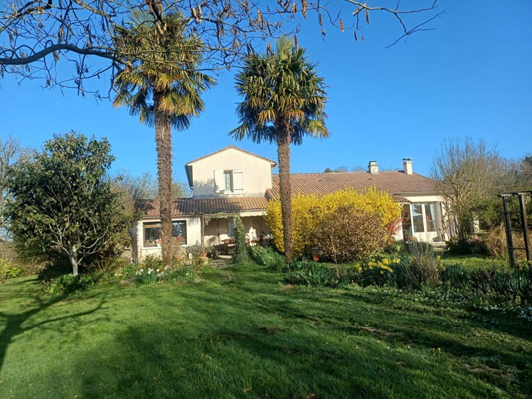 SAIVRES Maison Saivres 6 pièce(s) dans son cadre bucolique 3