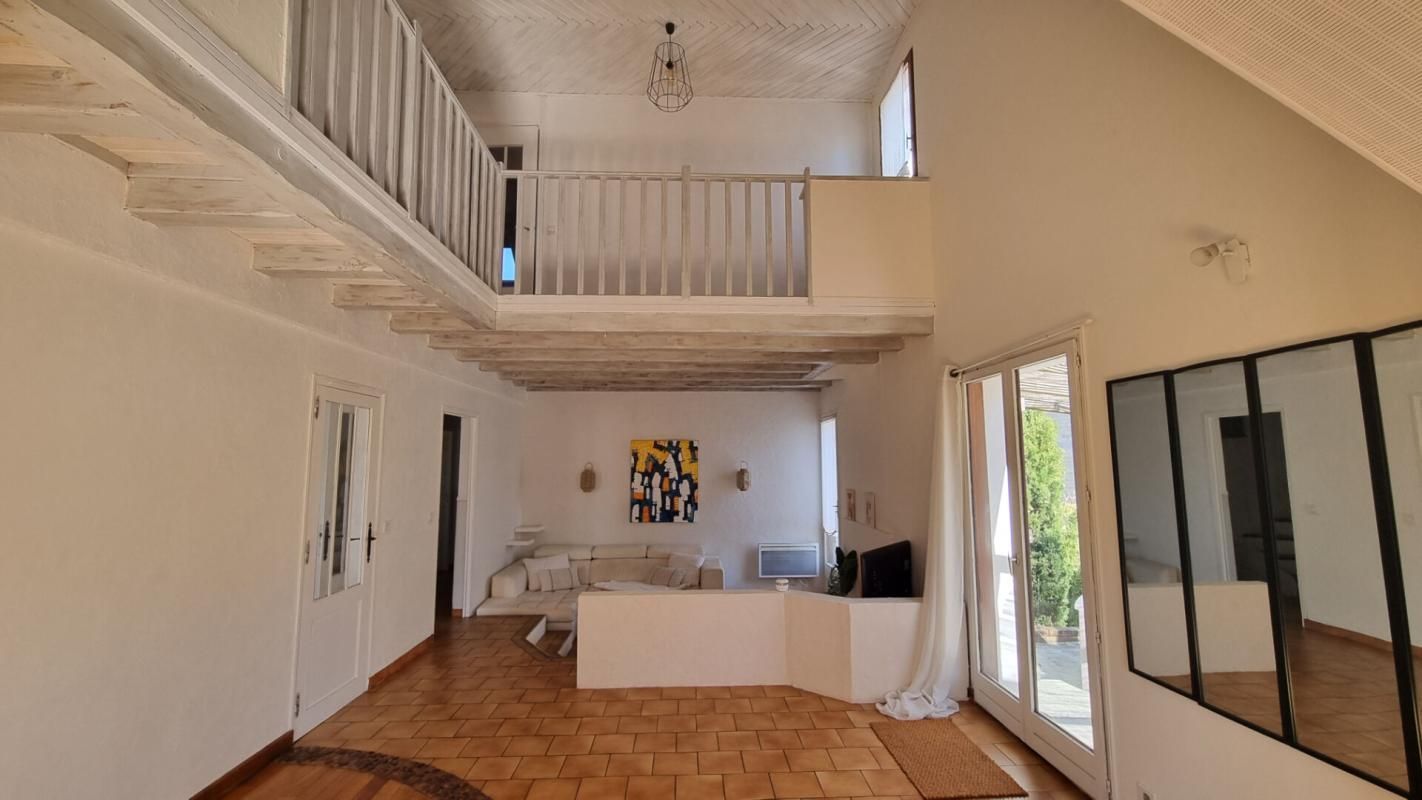 Maison Sainte Genevieve Des Bois 8 pièce(s) 156 m2