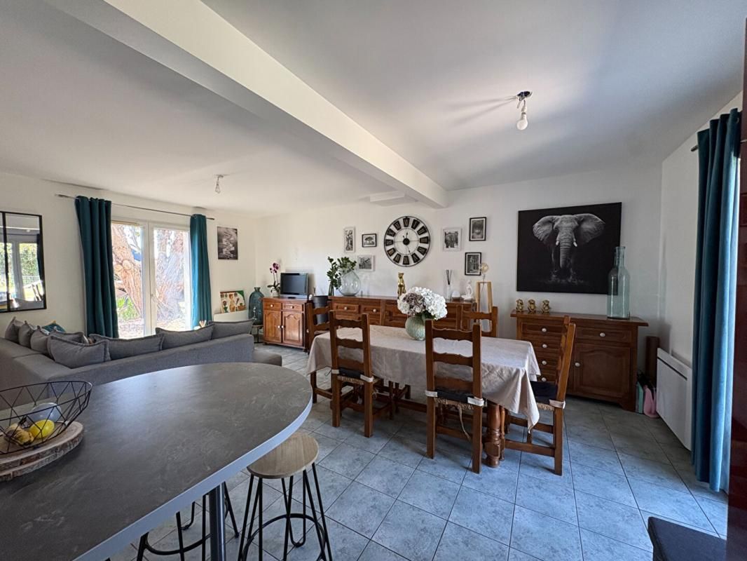 BAUNE Maison située en bourg, à proximité d'Angers 4