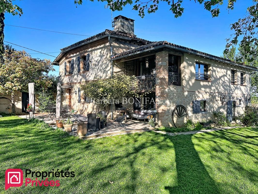 Maison 7 pièces 243 m2