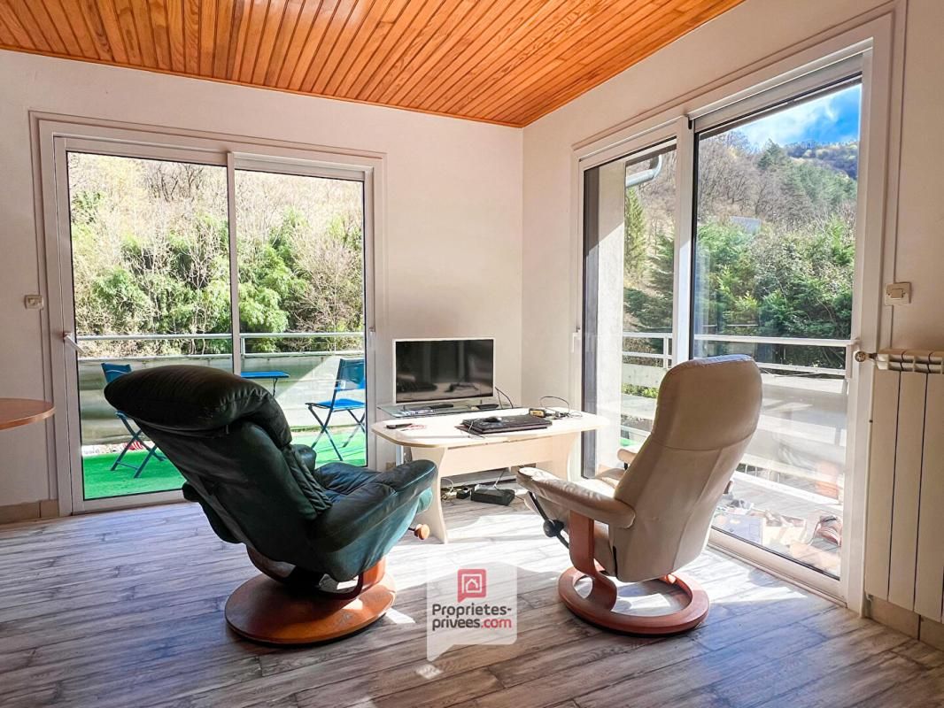 GIERES Gières (38610) Appartement T3 (1 chambre) - Jardin - place parking - possibilité garage 4