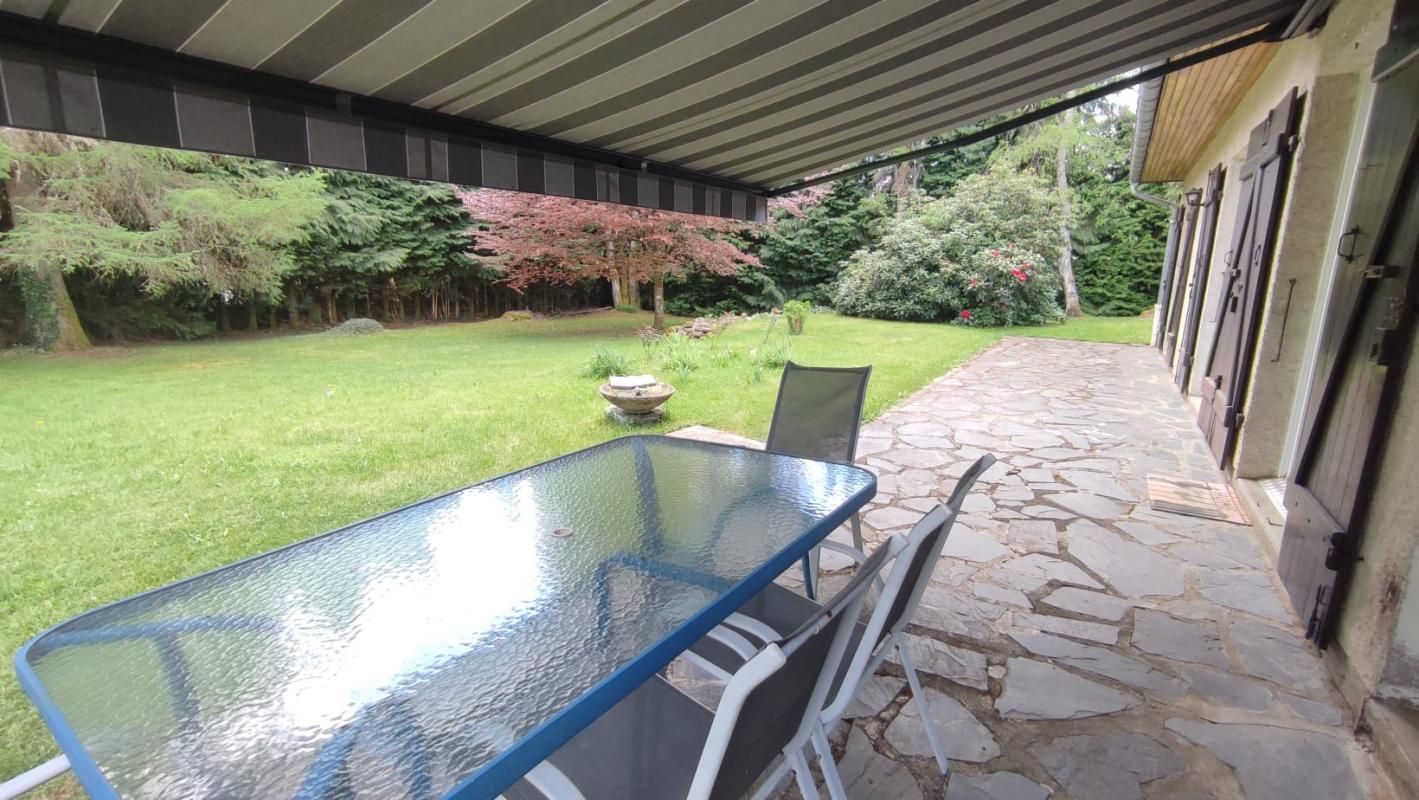 LANOBRE Charmante Maison dans beau quartier de Lanobre 15270 3