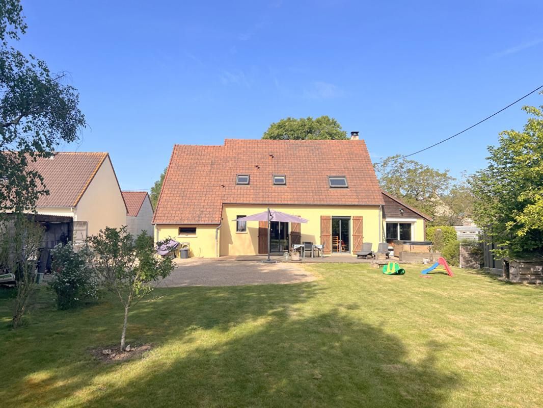 ROEZE-SUR-SARTHE Maison - Roezé Sur Sarthe - 6 pièce(s) - 135 m² 2