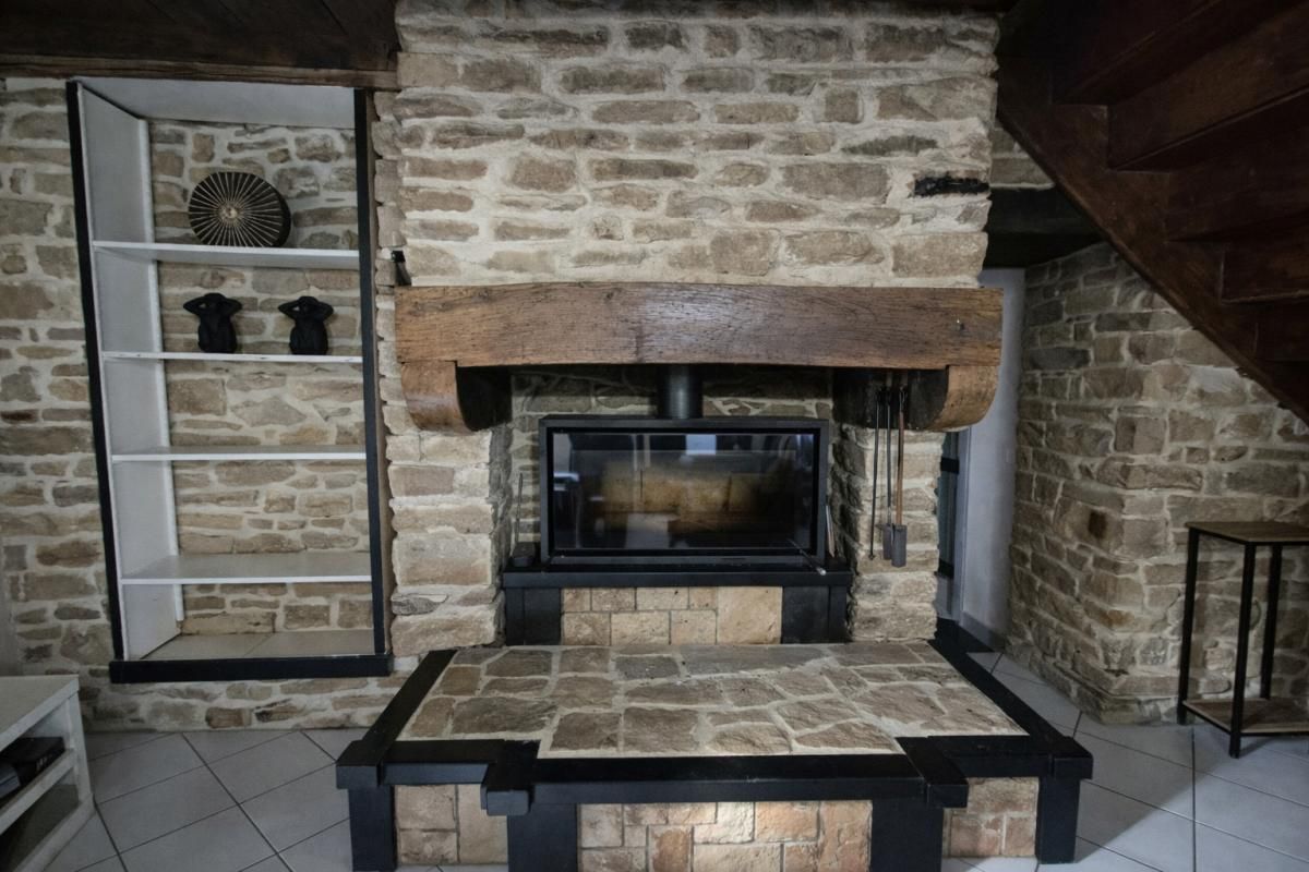 LANGUIDIC Belle Longère atypique de 162 m2 habitables, rénovée avec goût dans le Morbihan  (15 kms de Lorient  -2.5 km d'Hennebont - 6 kms de Languidic - 15 kms de la mer) 1