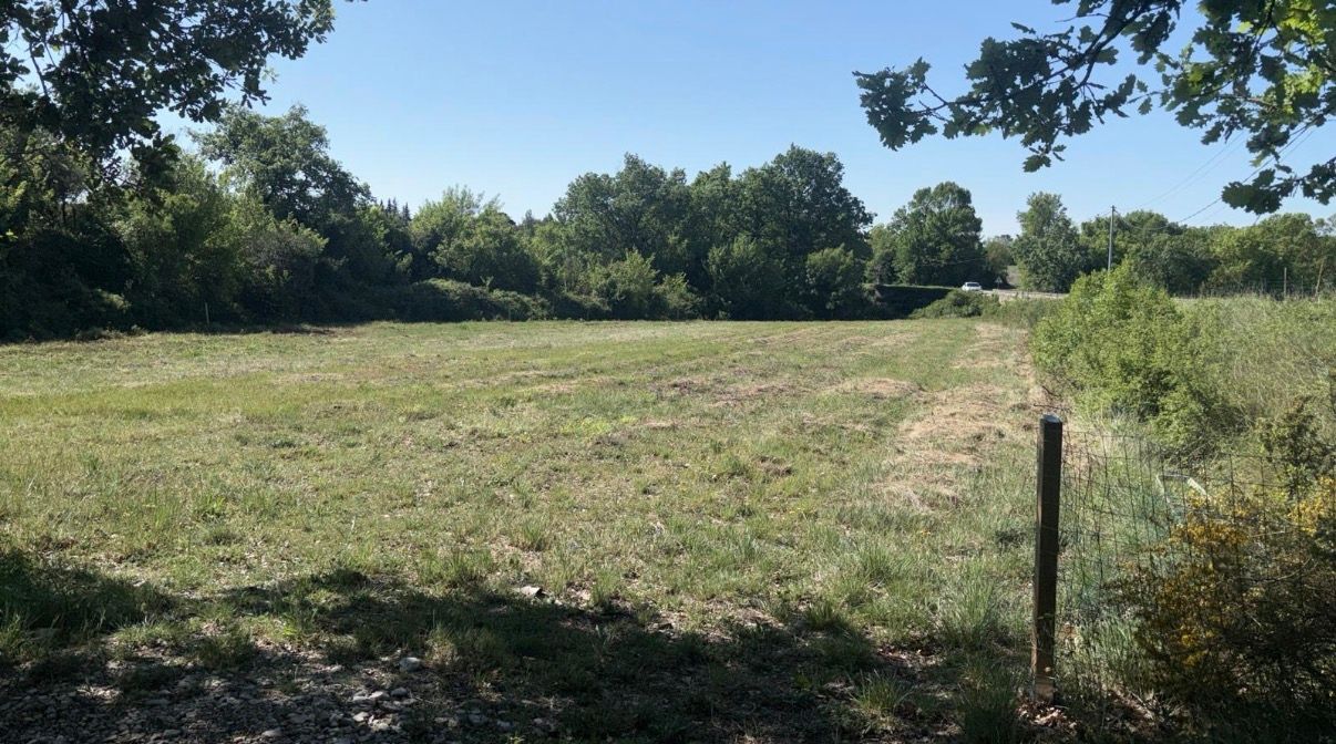 ALES Terrain naturel de 3 421 m²  Cadre privilégié 2