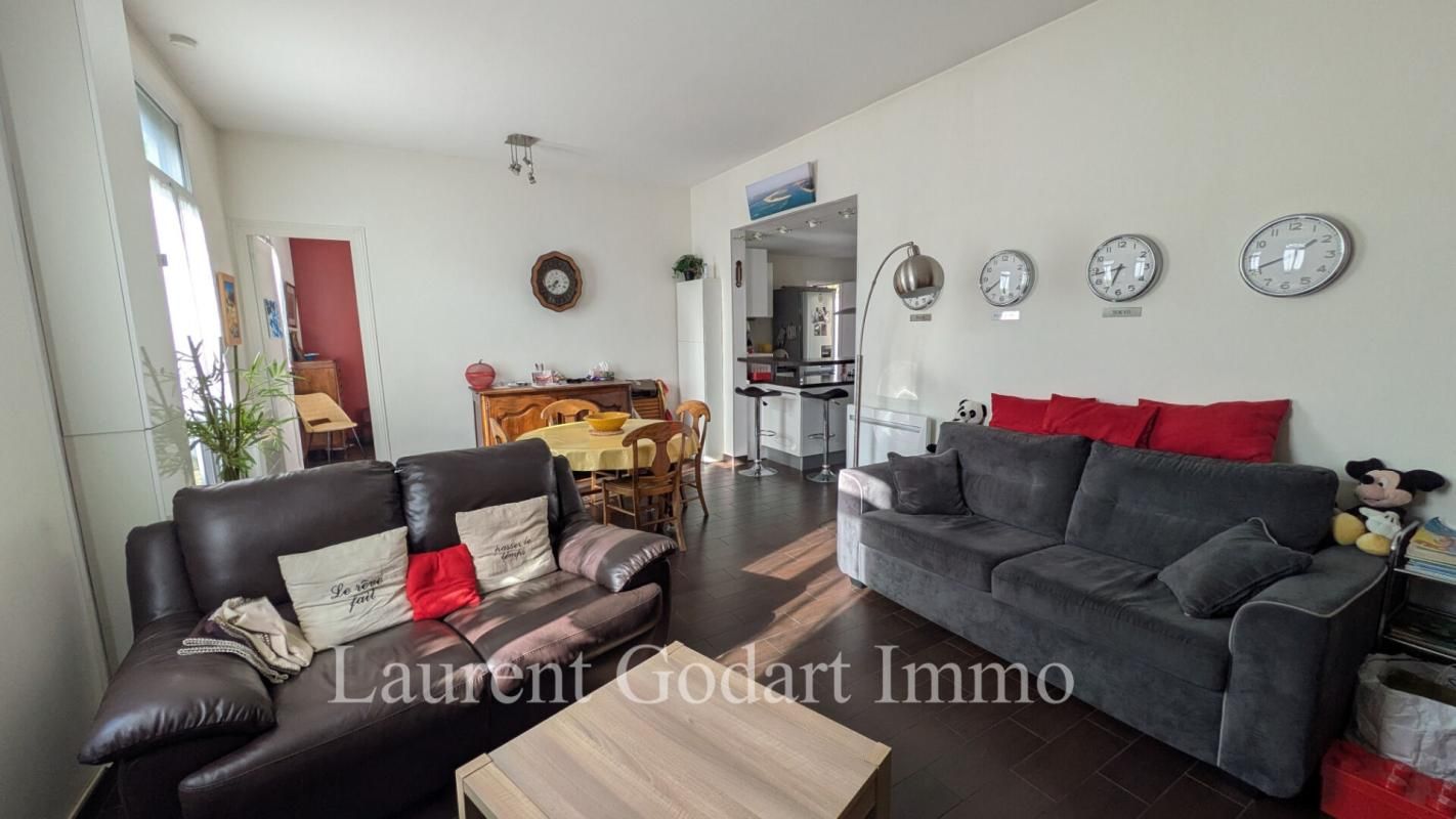 MERIGNAC Maison de plain pied avec 2 chambres + dépendance 1