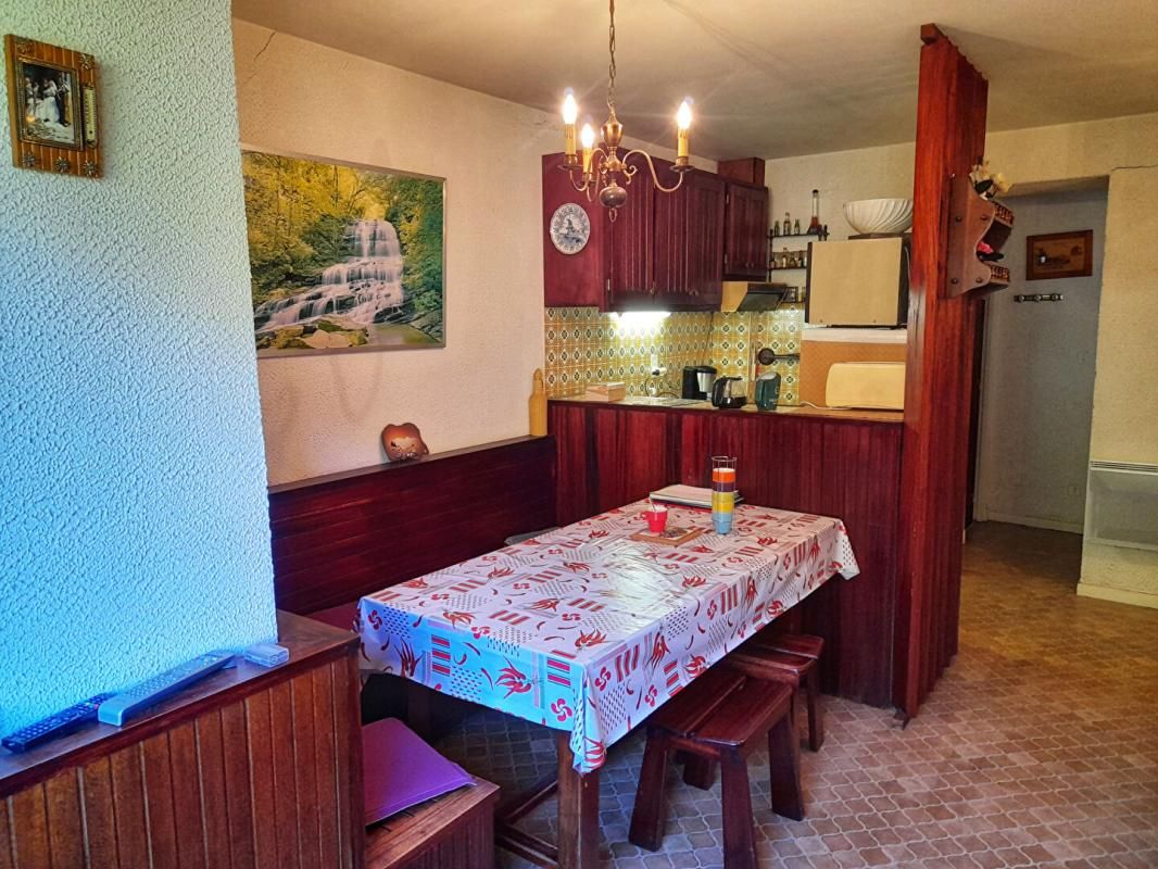 EAUX-BONNES Appartement T2 de 36m2 au 2ème étage 1