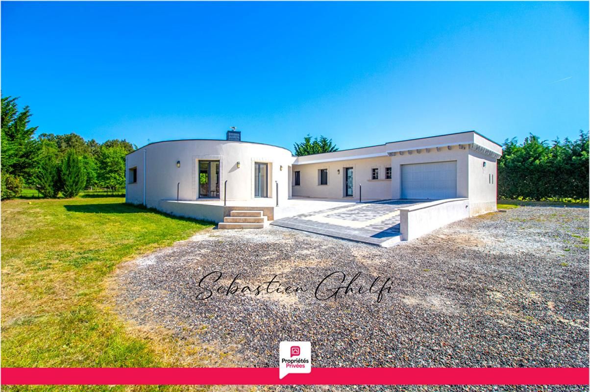 CONTRES maison contemporaine de plain-pied avec 3 chambres- garage-beau terrain 1