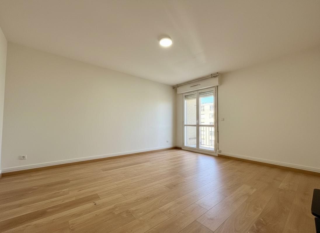 EVRY Rentabilité immédiate à Évry ? 4 pièces déjà loué 1900 / mois 1