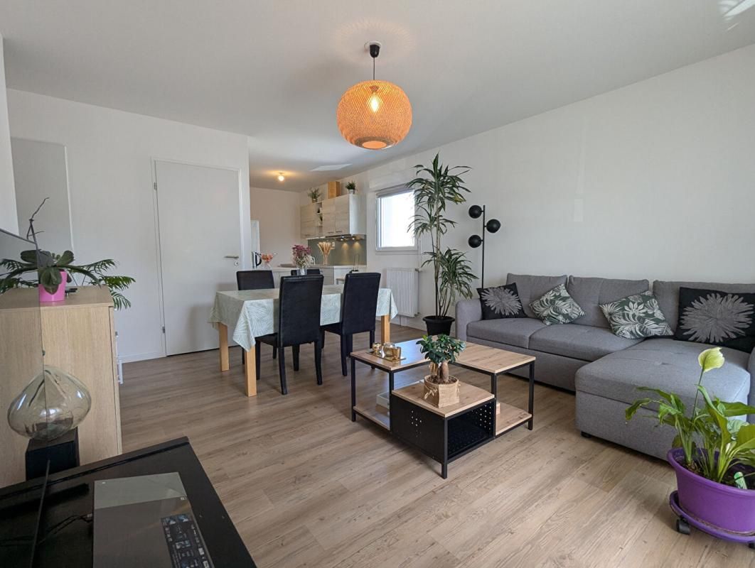 APPARTEMENT T3 RECENT (2023)  PLEIN SUD  ET SECTEUR CALME