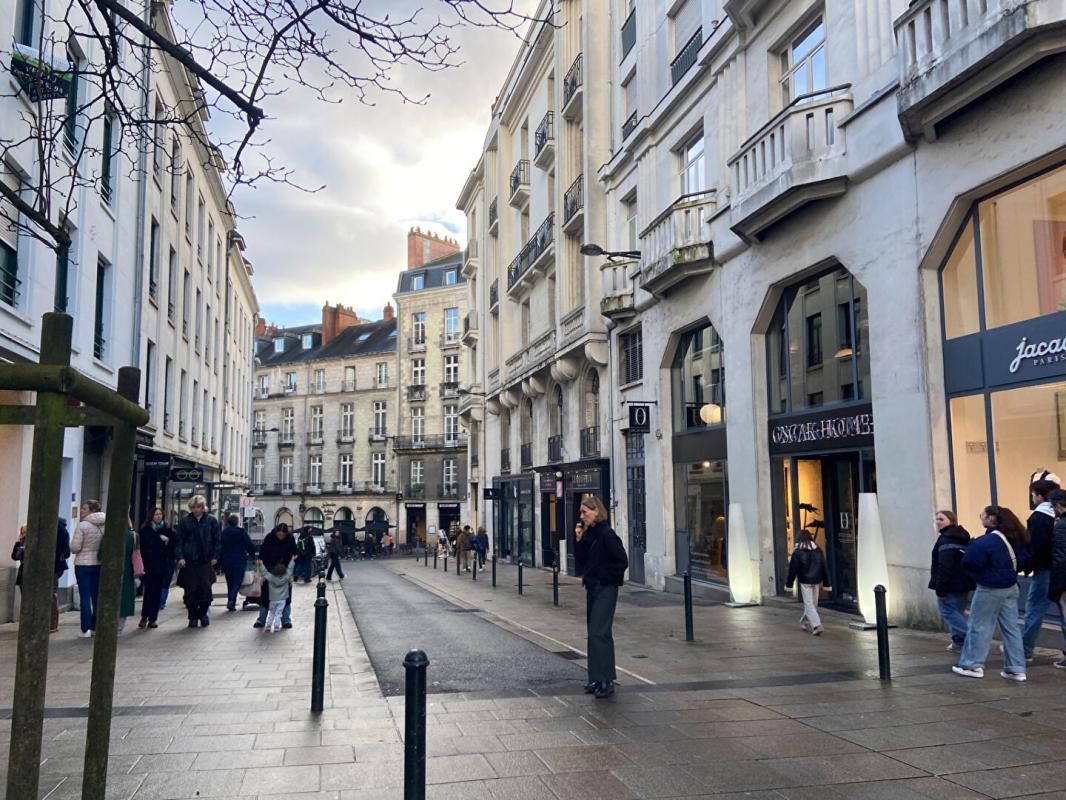 NANTES 44000 NANTES - BAIL A CEDER, LOCAL COMMERCIAL 40 m² - QUARTIER GRASLIN 2