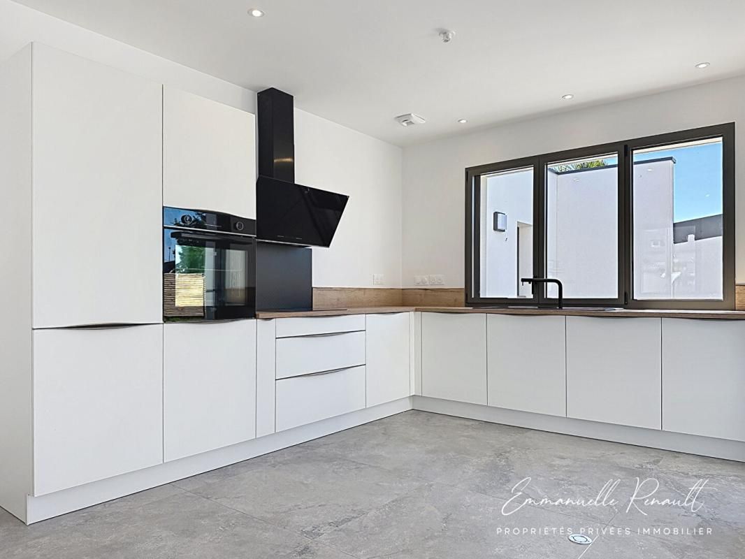 AURAY Maison contemporaine 2026 · Belle vie de plain pied · Terrain 740 m² · À pied de la gare · AURAY 3