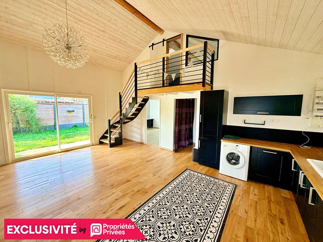 SAINT-CAPRAIS-DE-BORDEAUX Maison Saint Caprais De Bordeaux 4 pièce(s) 92 m2 jardin 1