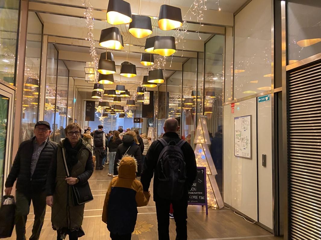 NANTES NANTES CENTRE - LOCAL COMMERCIAL PMR, 154 m², GRANDE VITRINE 3