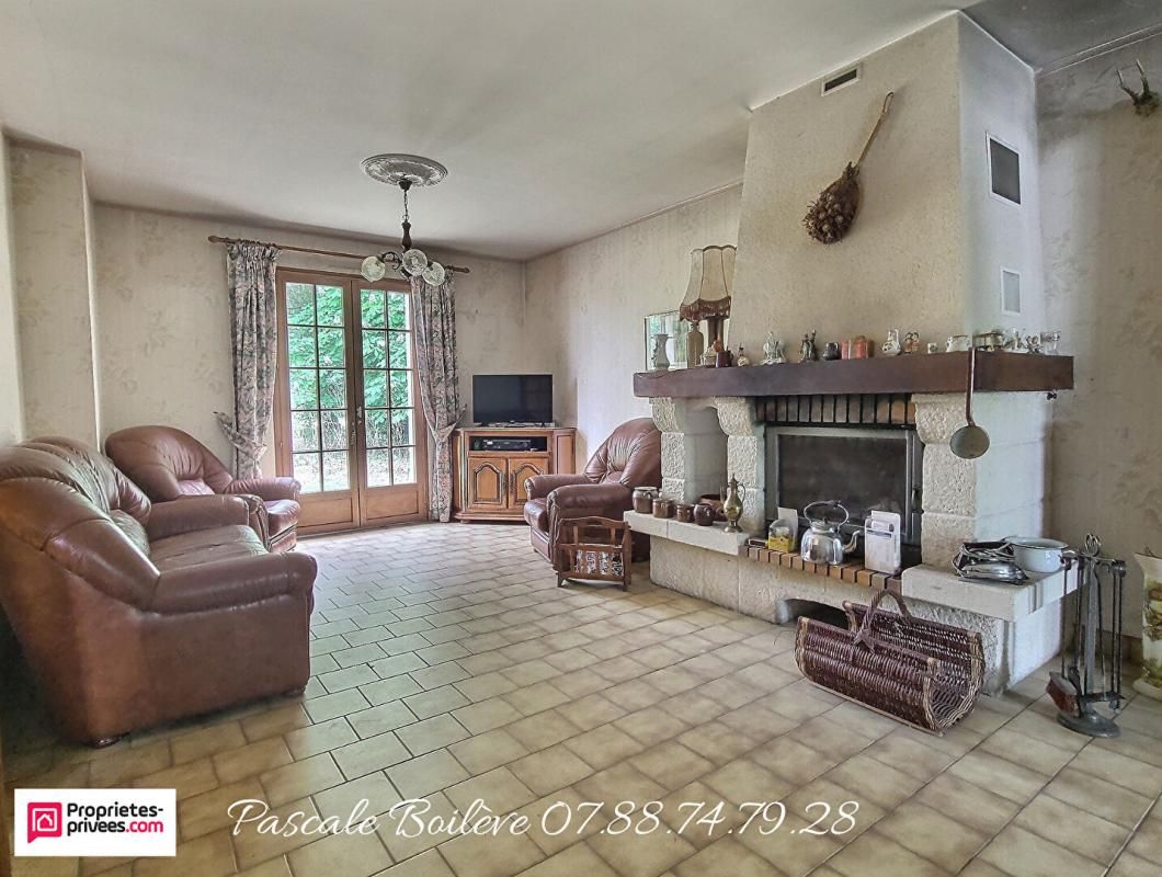 VERNOIL-LE-FOURRIER Maison sur sous-sol avec terrain arboré - Vernoil le Fourrier (49390) 2