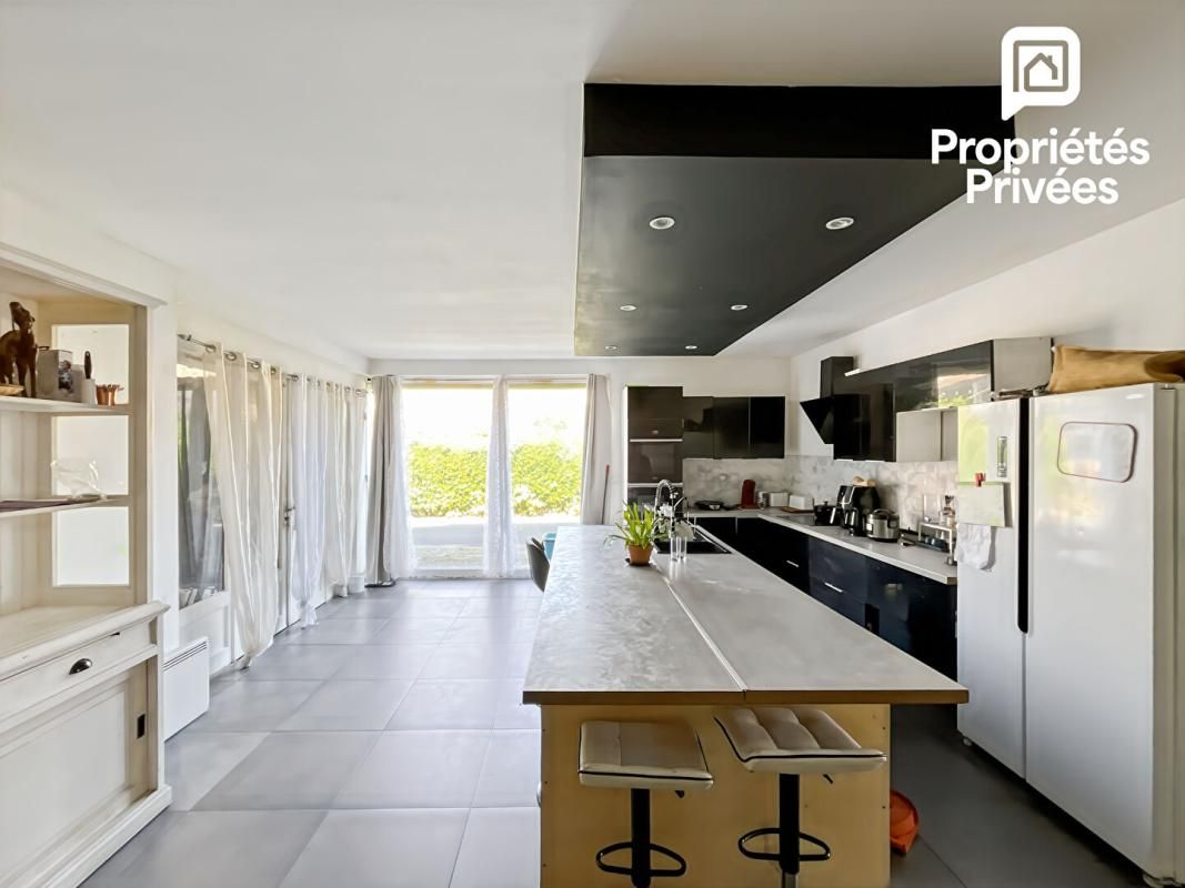 SAUGON SAUGON - 287m2 - 5 chambres - 4entrées indépendantes : famille, colocation ou investissement, à vous de choisir 3