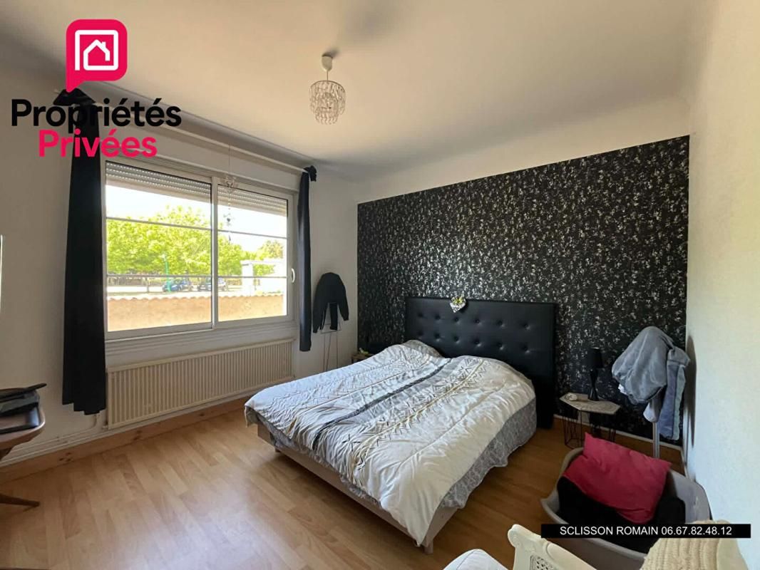 L'EGUILLE Maison L Eguille - 154 m2 - 4 CHAMBRES - JARDIN - PRIX 260 000 FAI 4