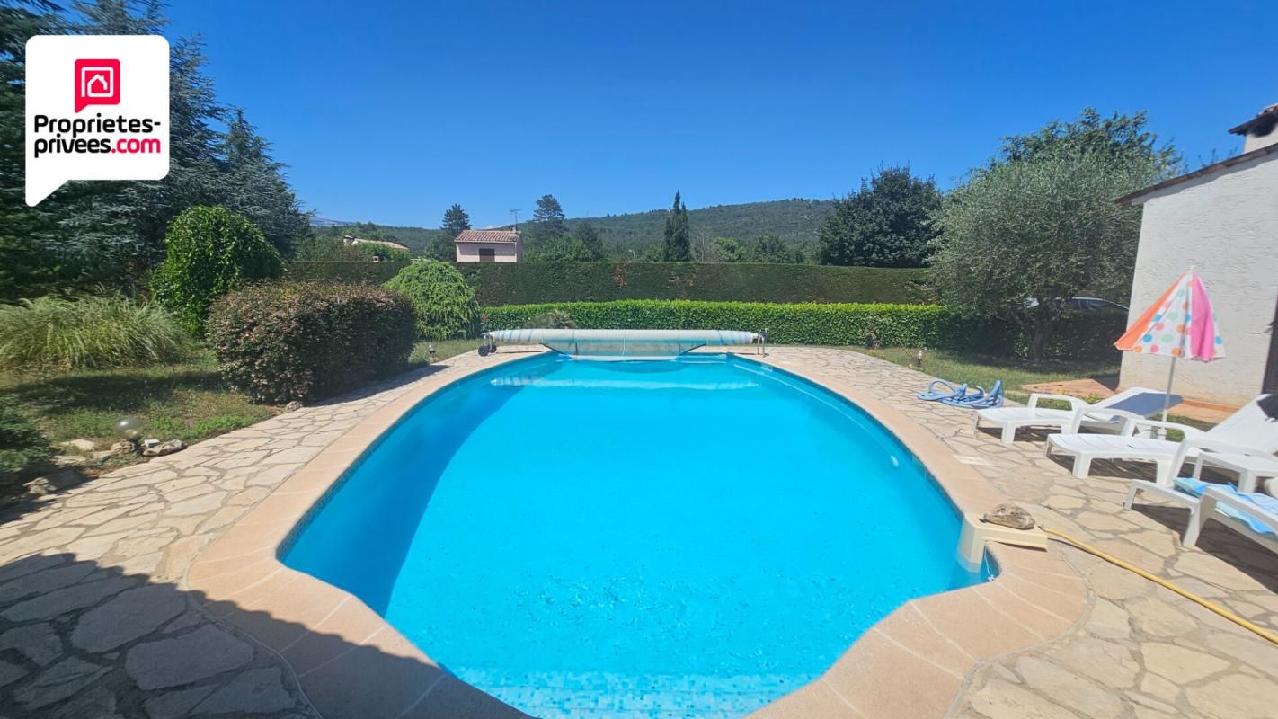 SAINT-CEZAIRE-SUR-SIAGNE Villa 6 PIECES 170 m2 PISCINE GARAGE TERRAIN 1800 M2 1