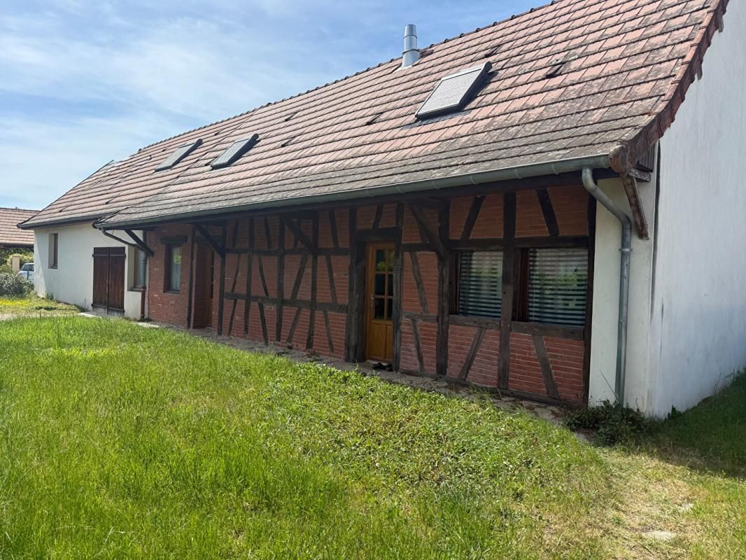 SAINT-MARCEL Maison 7 pièces de 234m² sur secteur très prisé de Saint Marcel 2