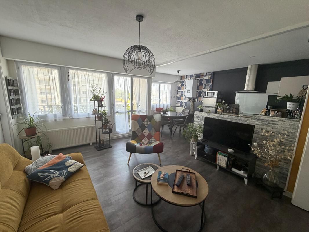 NEVERS Appartement Nevers 2 pièce(s) 52 m2 1