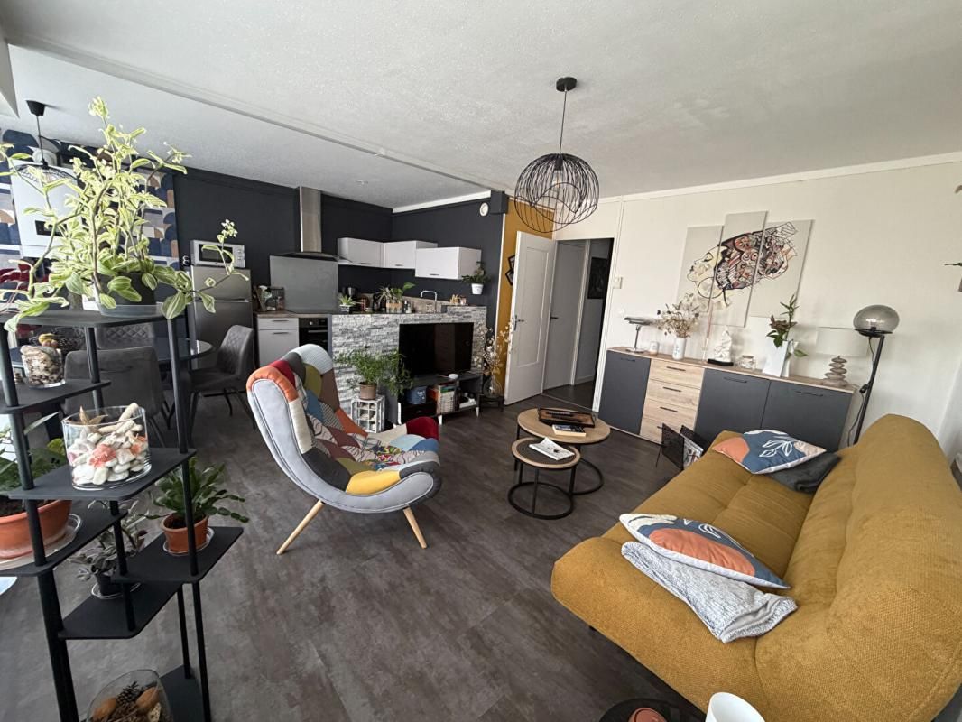 NEVERS Appartement Nevers 2 pièce(s) 52 m2 2