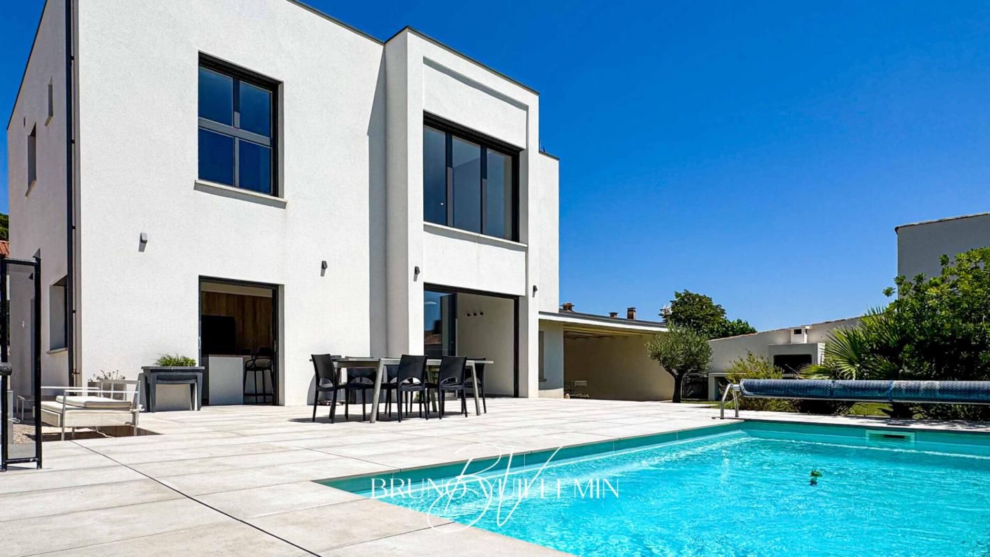 NARBONNE VILLA D'ARCHITECTE CLASSEE DOUBLE A / PISCINE, GARAGE & CARPORT / 2 SUITES et 3 CHAMBRES 1