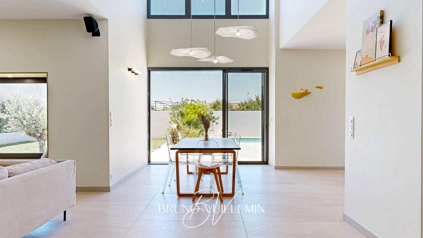 NARBONNE VILLA D'ARCHITECTE CLASSEE DOUBLE A / PISCINE, GARAGE & CARPORT / 2 SUITES et 3 CHAMBRES 4
