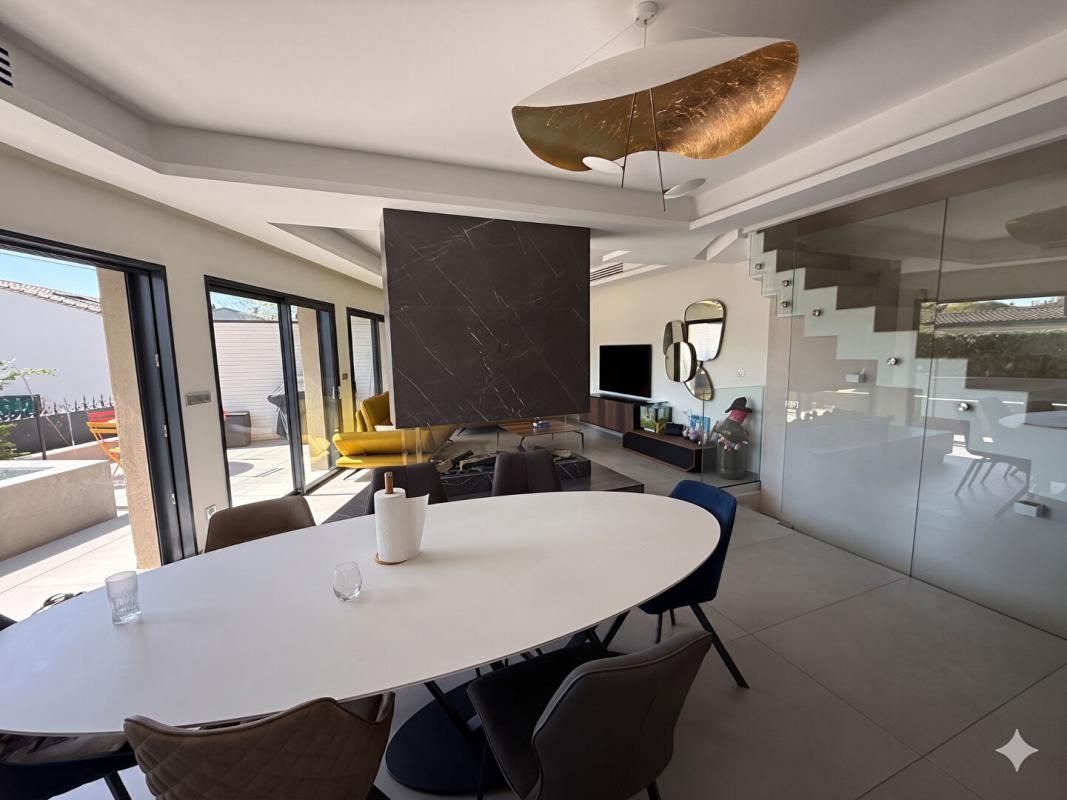 BORDEAUX Maison  5 pièce(s) 150 m2 Grand standing à Caudéran 1