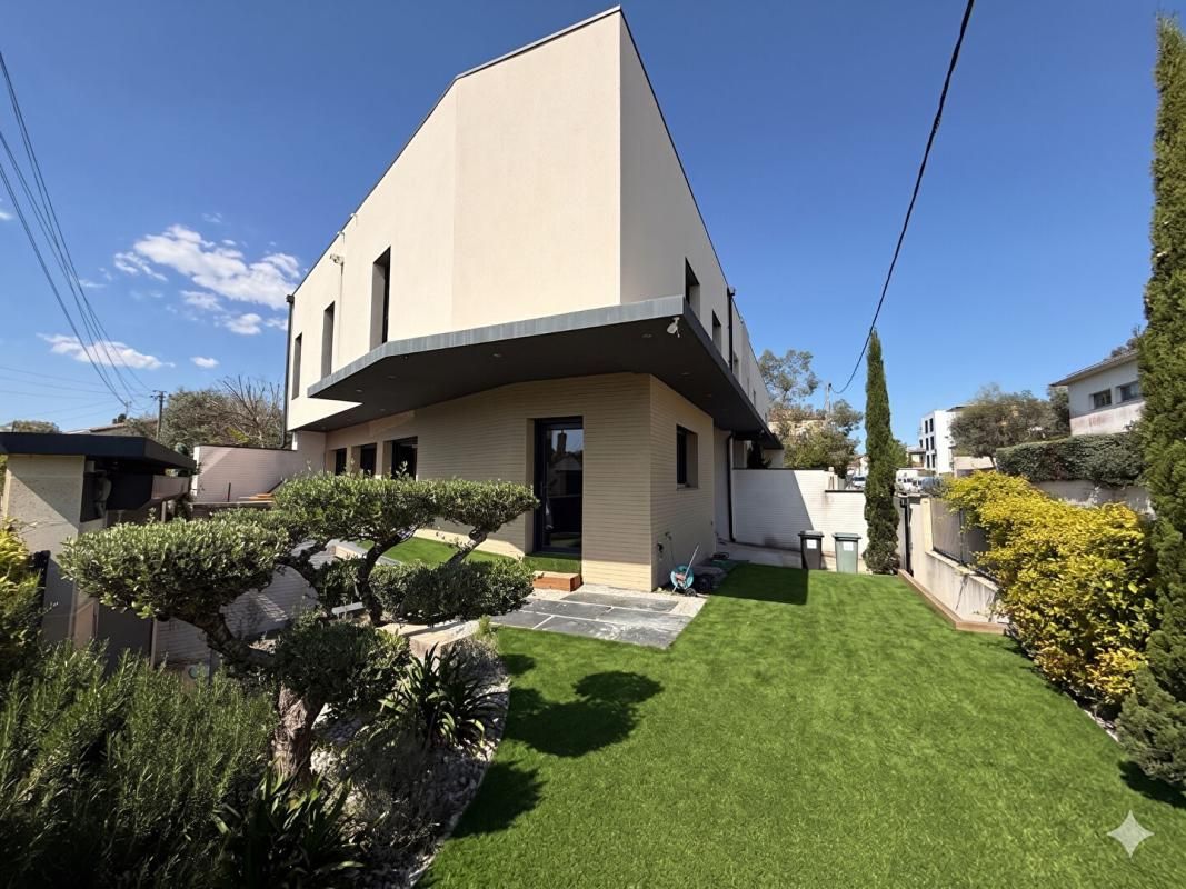 BORDEAUX Maison  5 pièce(s) 150 m2 Grand standing à Caudéran 3