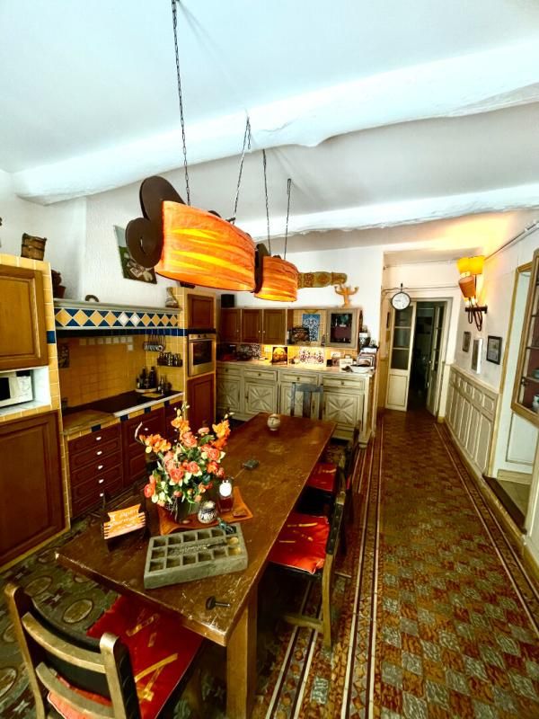 PéZENAS Maison de village  atypique de 10 pièces 345 m2, 6 chambres 2