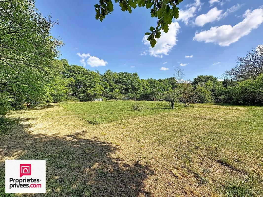 RIANS Rians VILLA T4 avec garage sur 1610 m² terrain plat et clos 4