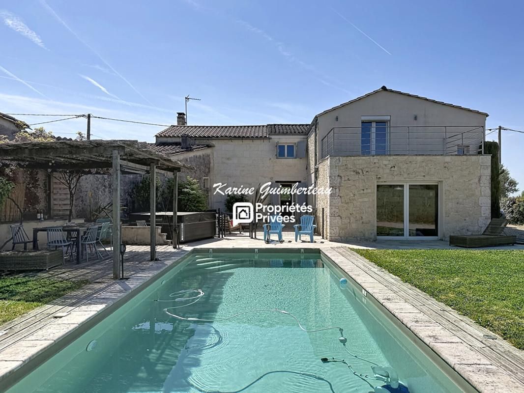 FRONSAC Fronsac : Maison familiale avec piscine et vue 4