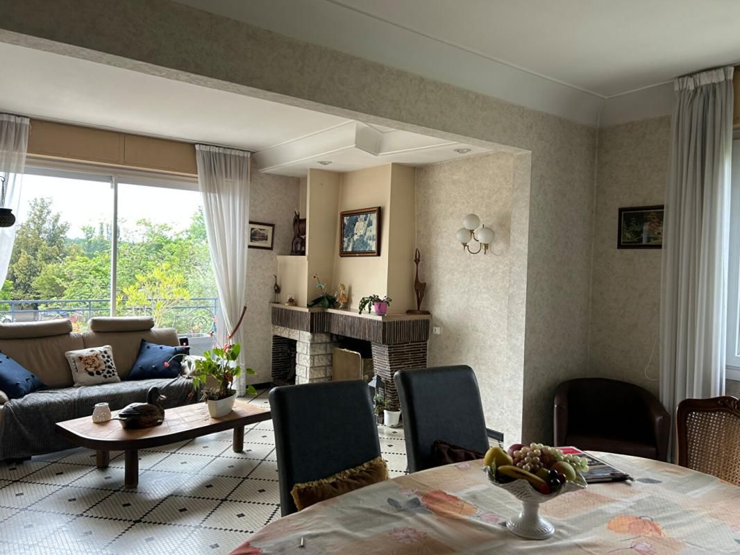 VILLENAVE-D'ORNON 33 Villenave d' Ornon 5 chambres sur une parcelle de 1 437 m2 2