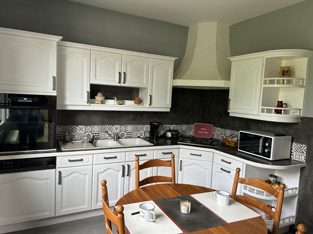 VILLENAVE-D'ORNON 33 Villenave d' Ornon 5 chambres sur une parcelle de 1 437 m2 3