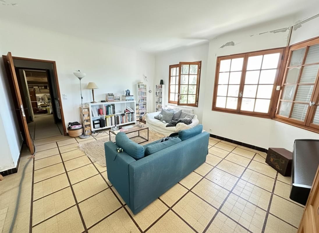 MORMOIRON Mormoiron Maison à Rénover sur 1 500 m²  Deux Logements  Exclusivité  Grand Terrain 2