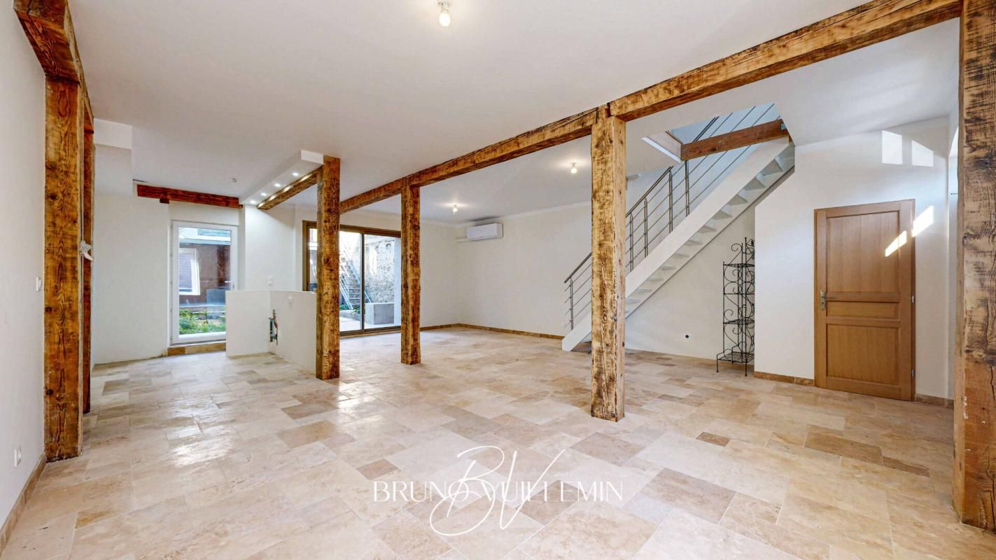 CARCASSONNE MAISON DE VILLE R+1 avec GARAGE, DEPENDANCES et EXTERIEUR 2