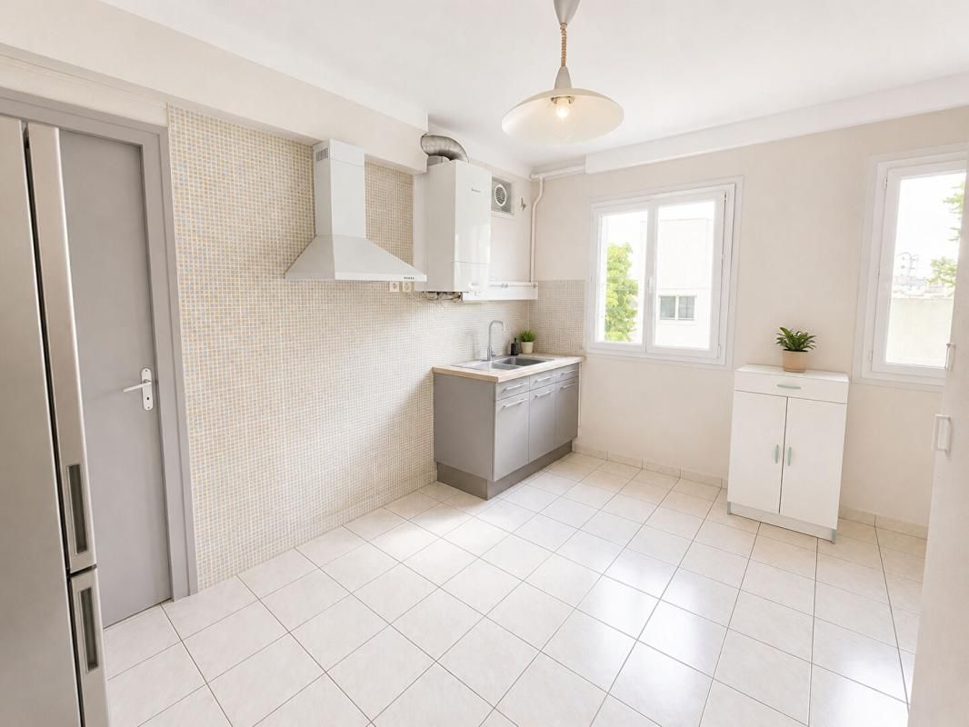 SAINT-NAZAIRE Appartement Saint Nazaire 4 pièce(s) 104 m2 3