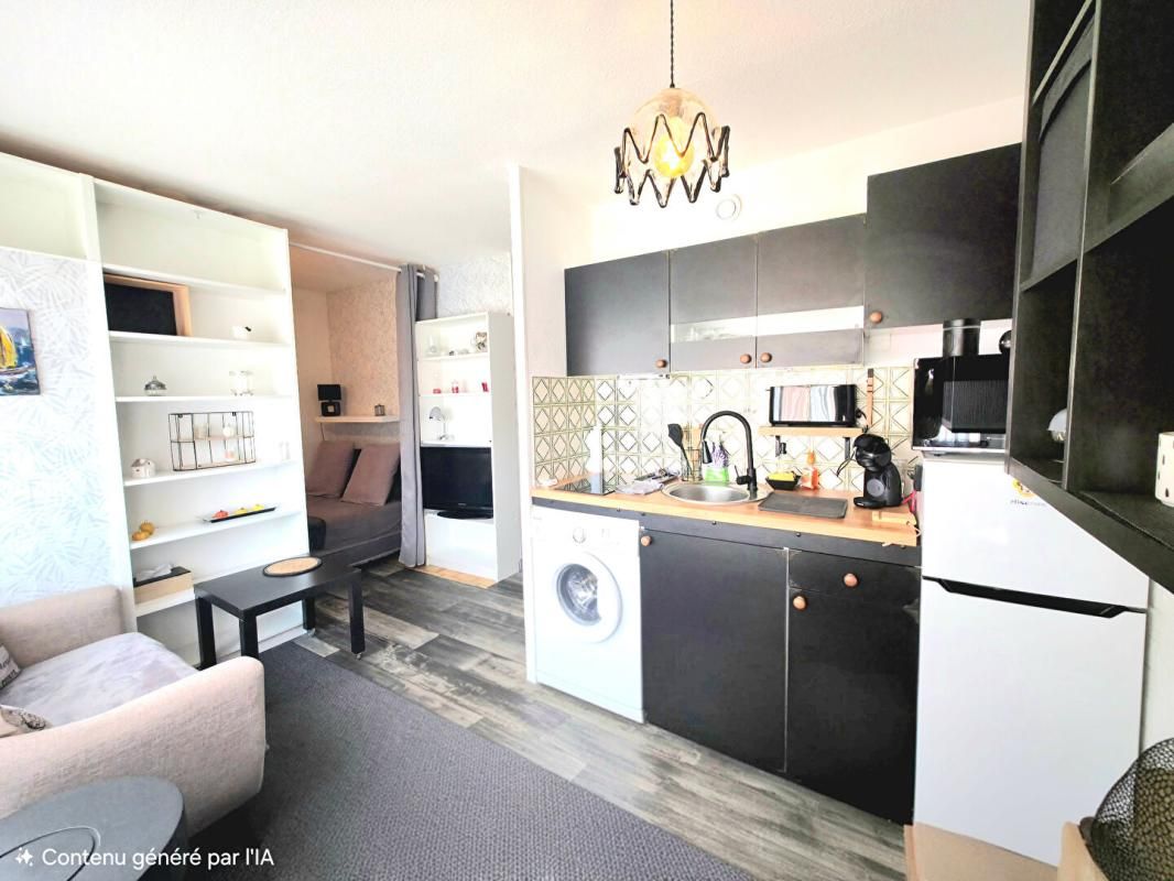 Appartement  2 pièce(s) 30 m2 avec ascenseur ET parking a 4 MN DE LA MER