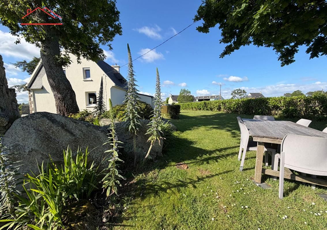 PLEUBIAN Maison néo-bretonne 126 m² avec sous-sol total 3