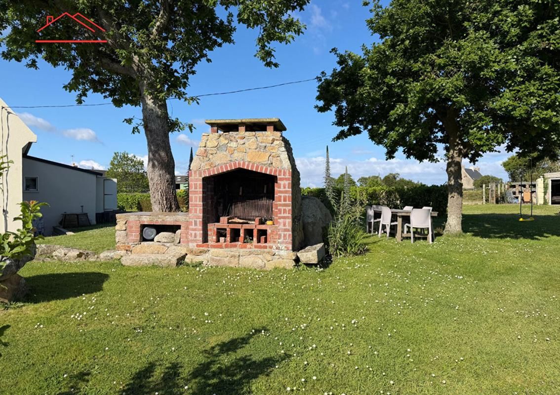 PLEUBIAN Maison néo-bretonne 126 m² avec sous-sol total 4