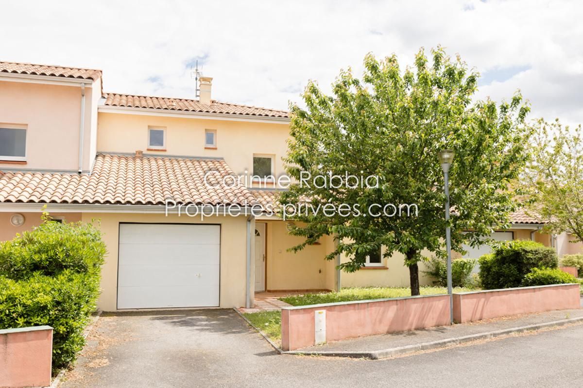 Maison 100M²  avec garage de 20m²