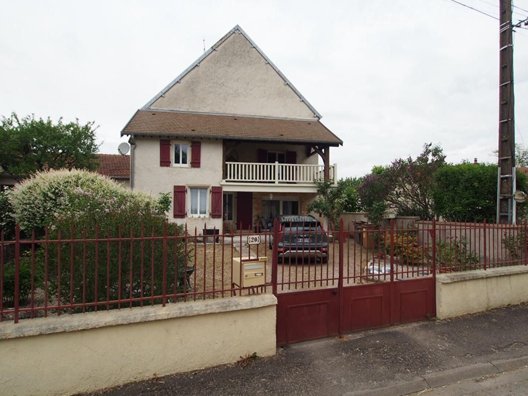 GRAY Maison 230 m2 avec DPE C 1